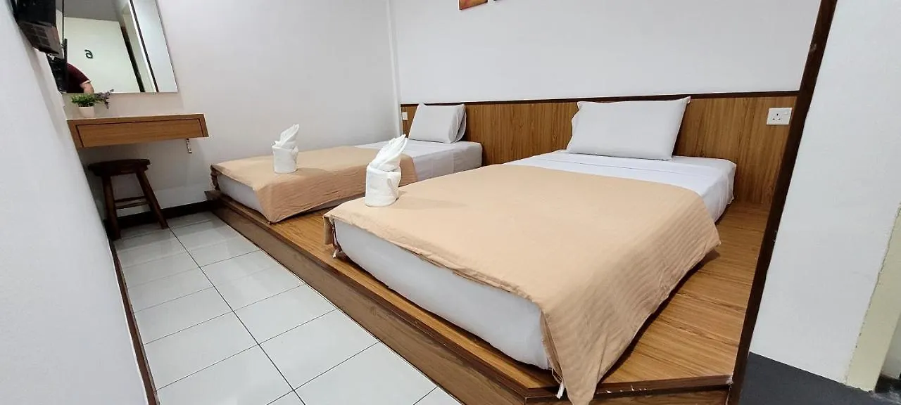 Api-Api Guesthouse Kota Kinabalu 2*,  Malezja