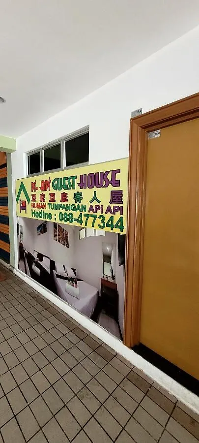 Api-Api Guesthouse Kota Kinabalu Pensjonat